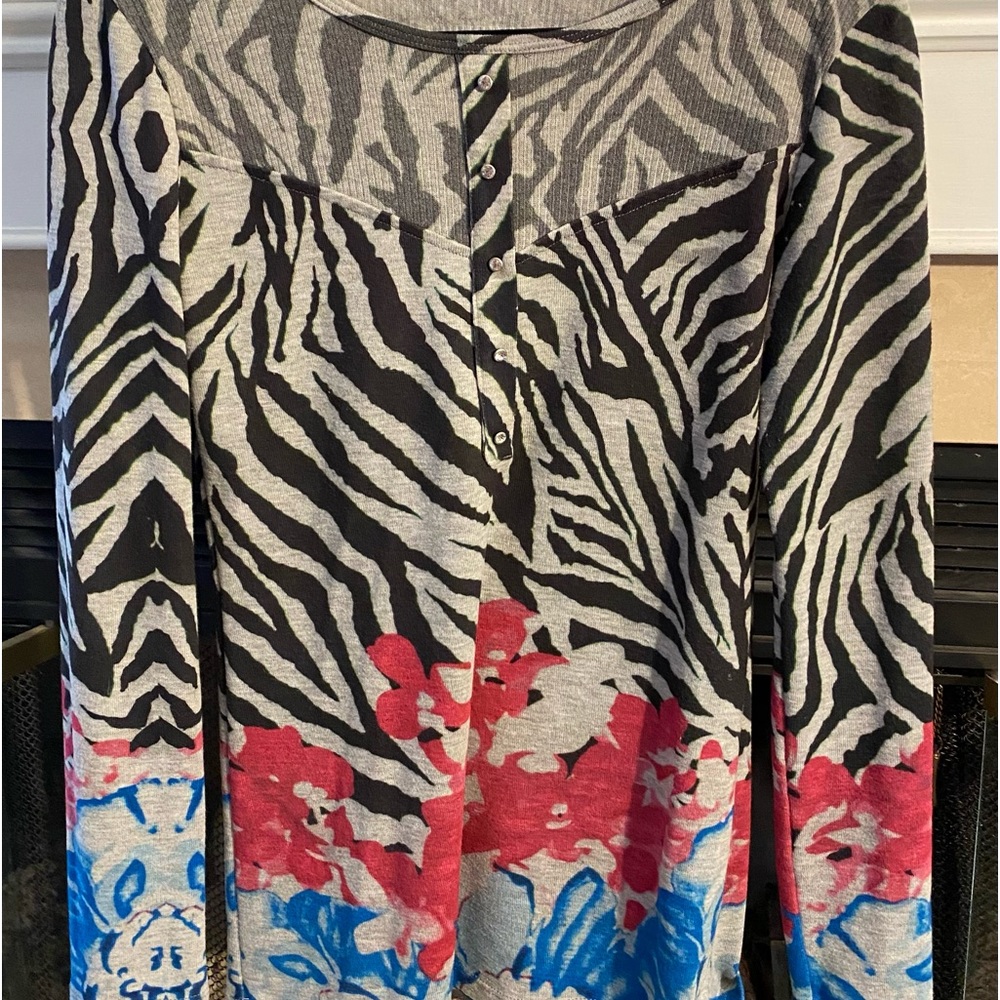 Flicka sweater, Large (fits more like a Medium)
